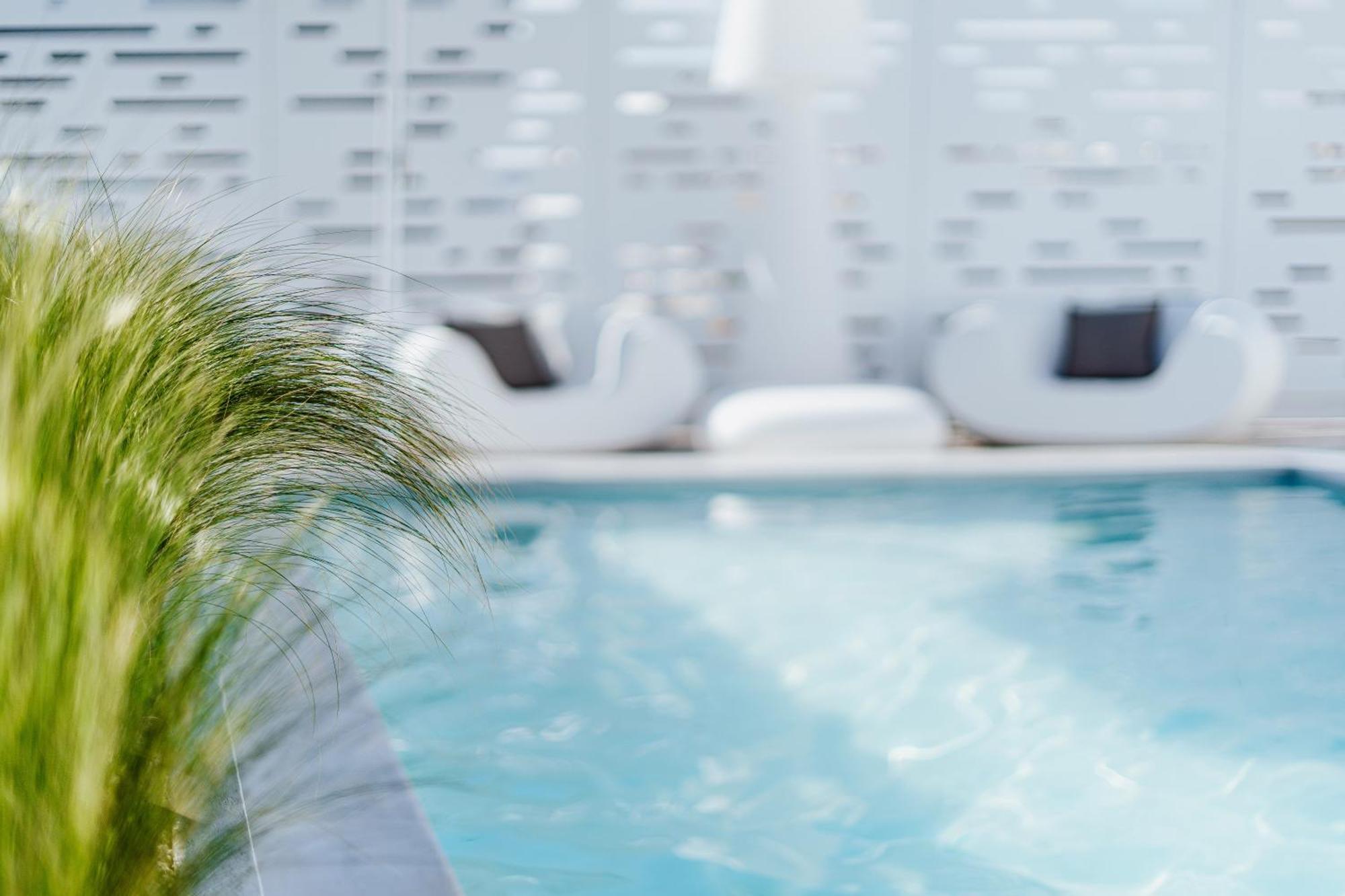 Ma Maison No5 Penthouse Loft, Private Heated Pool, Acropolis View, Ultra High Speed Internet 300 Mbps, Short Walk To Acropolis, Parking Upon Request, 1' From Metro Athen Exterior foto