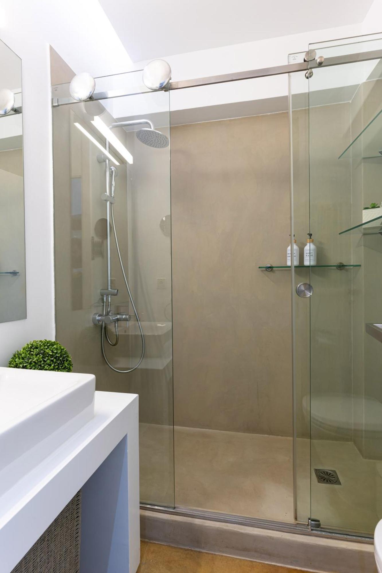 Ma Maison No5 Penthouse Loft, Private Heated Pool, Acropolis View, Ultra High Speed Internet 300 Mbps, Short Walk To Acropolis, Parking Upon Request, 1' From Metro Athen Exterior foto